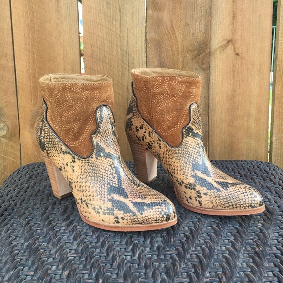 Matisse Shoes - NEW Matisse & Understated Done & Dusted Boots 8